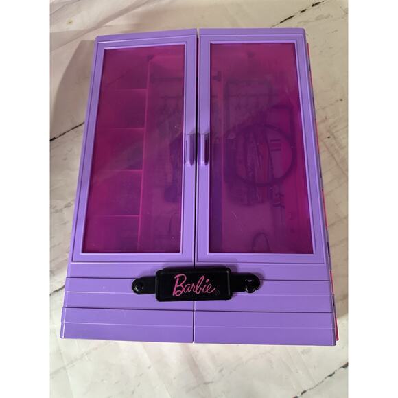 Mattel Barbie Pink Wardrobe Closet w/ Handle Hard Plastic Carrying Case - Picture 1 of 7